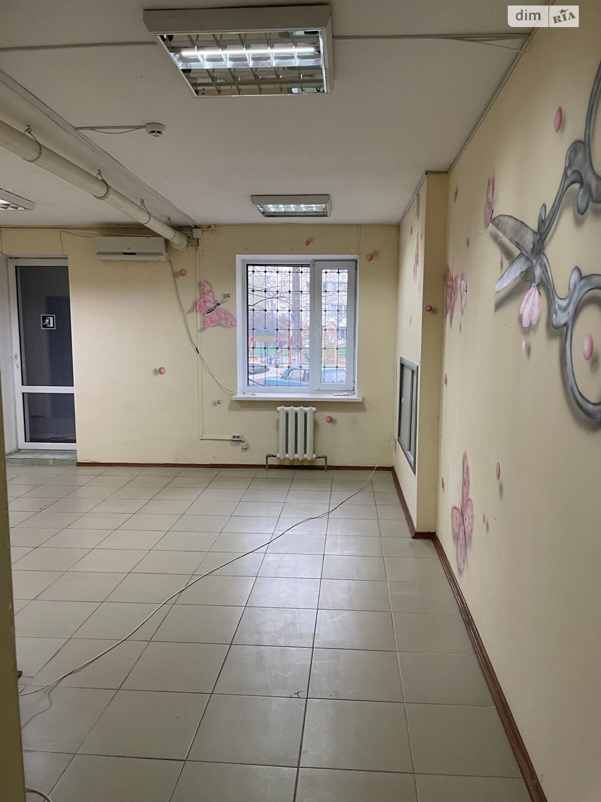 Аренда офисного помещения в Чернигове, Пятницкая улица, помещений -, этаж - 1 фото 1