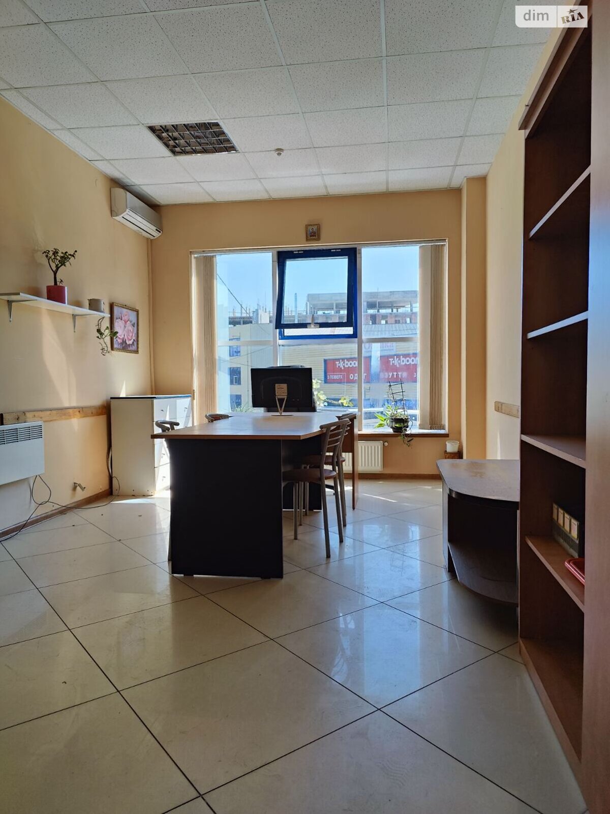 Аренда офисного помещения в Черновцах, Энтузиастов улица, помещений - 2, этаж - 3 фото 1