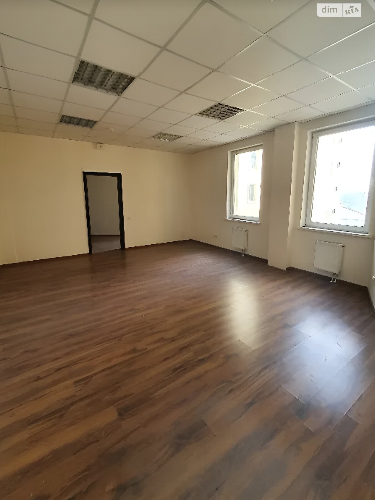 Аренда офисного помещения в Черновцах, Шевченко Тараса улица 28, помещений - 1, этаж - 2 фото 1 Аренда офисного помещения в Черновцах, Шевченко Тараса улица 28, помещений - 1, этаж - 2 фото 1