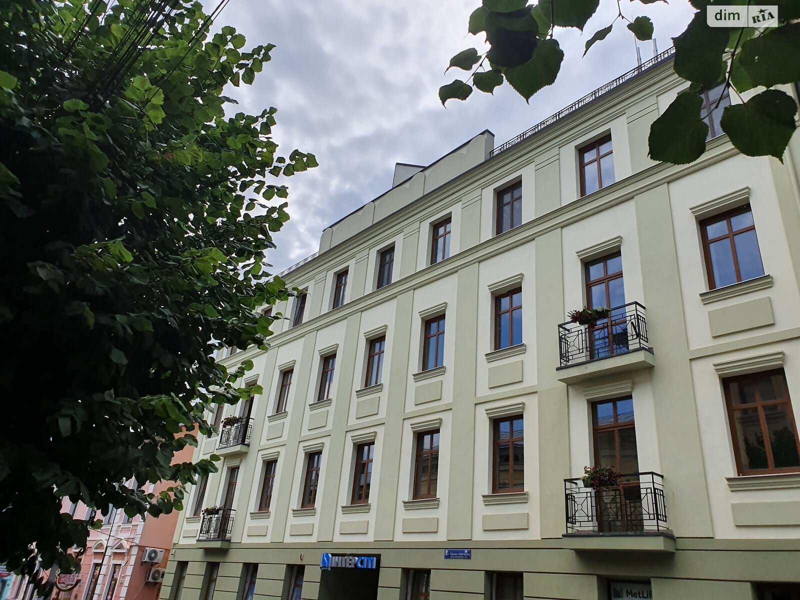 Аренда офисного помещения в Черновцах, Шевченко Тараса улица 28, помещений - 1, этаж - 3 фото 1 Аренда офисного помещения в Черновцах, Шевченко Тараса улица 28, помещений - 1, этаж - 3 фото 1