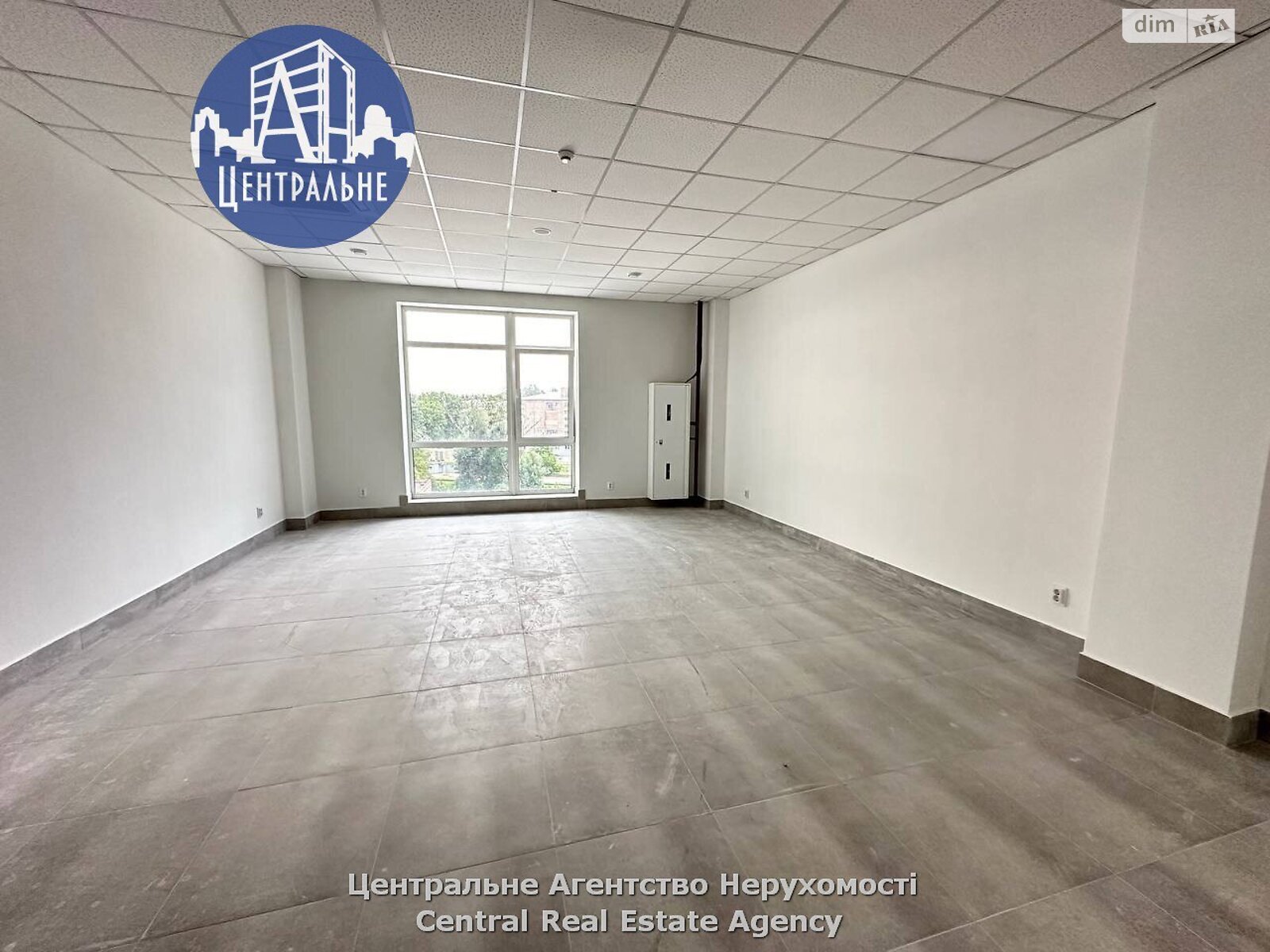 Аренда офисного помещения в Черновцах, Ясско улица, помещений - 1, этаж - 3 фото 1
