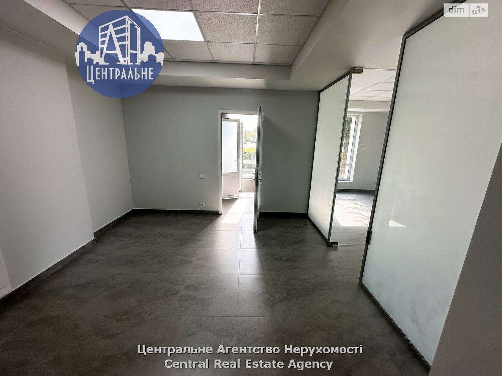 Оренда офісного приміщення в Чернівцях, Ярослава Мудрого вулиця, приміщень - 4, поверх - 1 фото 1 Оренда офісного приміщення в Чернівцях, Ярослава Мудрого вулиця, приміщень - 4, поверх - 1 фото 1