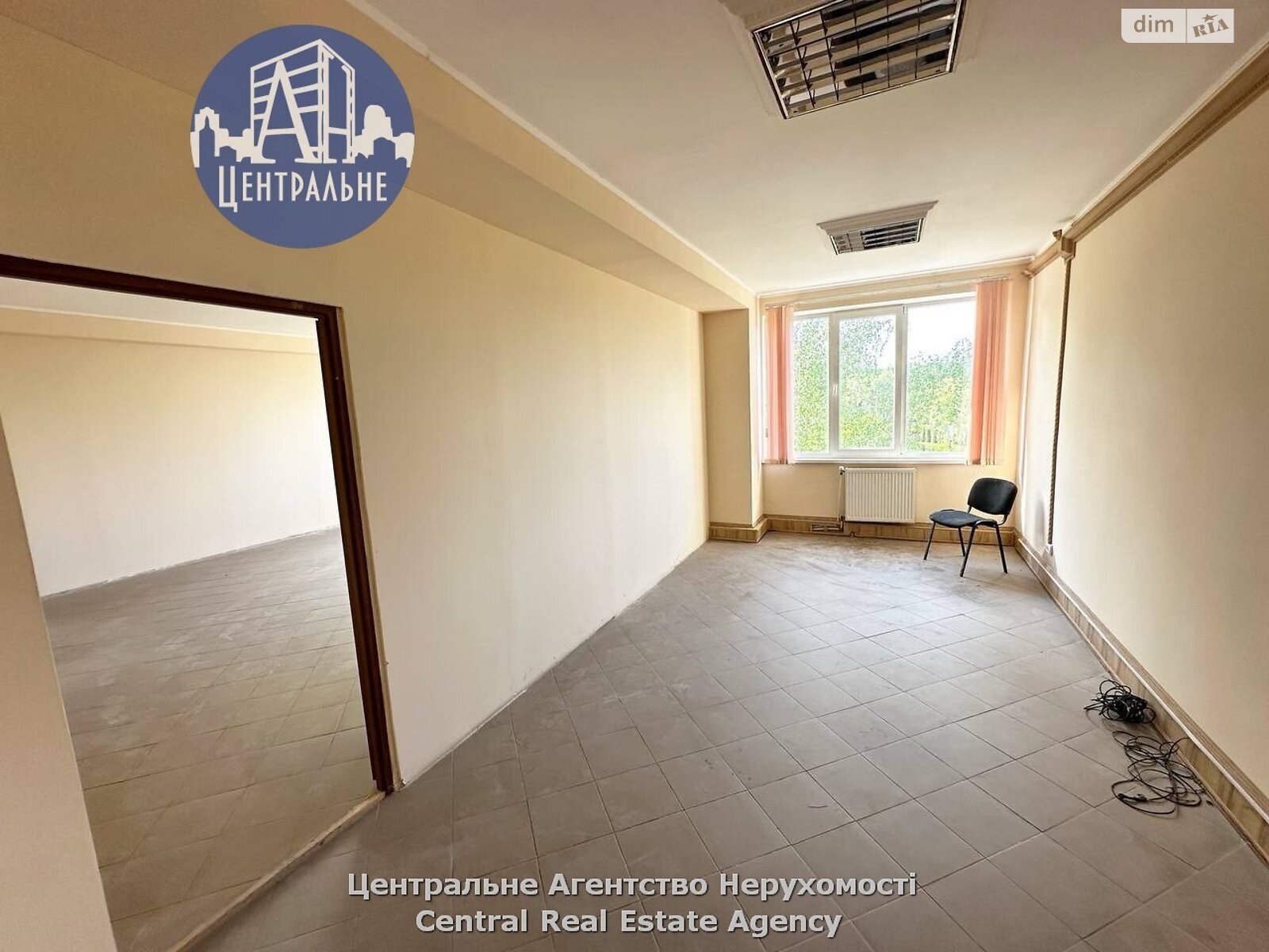 Аренда офисного помещения в Черновцах, Ярослава Мудрого улица, помещений - 12, этаж - 4 фото 1 Аренда офисного помещения в Черновцах, Ярослава Мудрого улица, помещений - 12, этаж - 4 фото 1