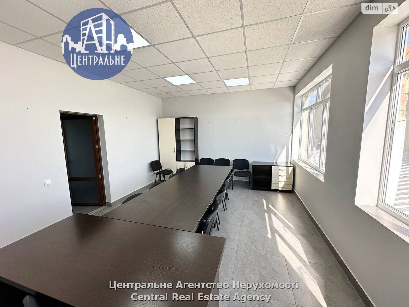 Аренда офисного помещения в Черновцах, Ярослава Мудрого улица, помещений - 1, этаж - 3 фото 1