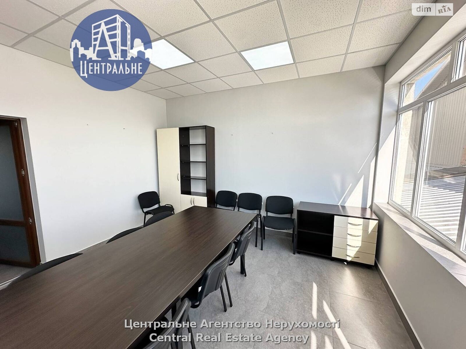 Аренда офисного помещения в Черновцах, Ярослава Мудрого улица, помещений - 1, этаж - 3 фото 1