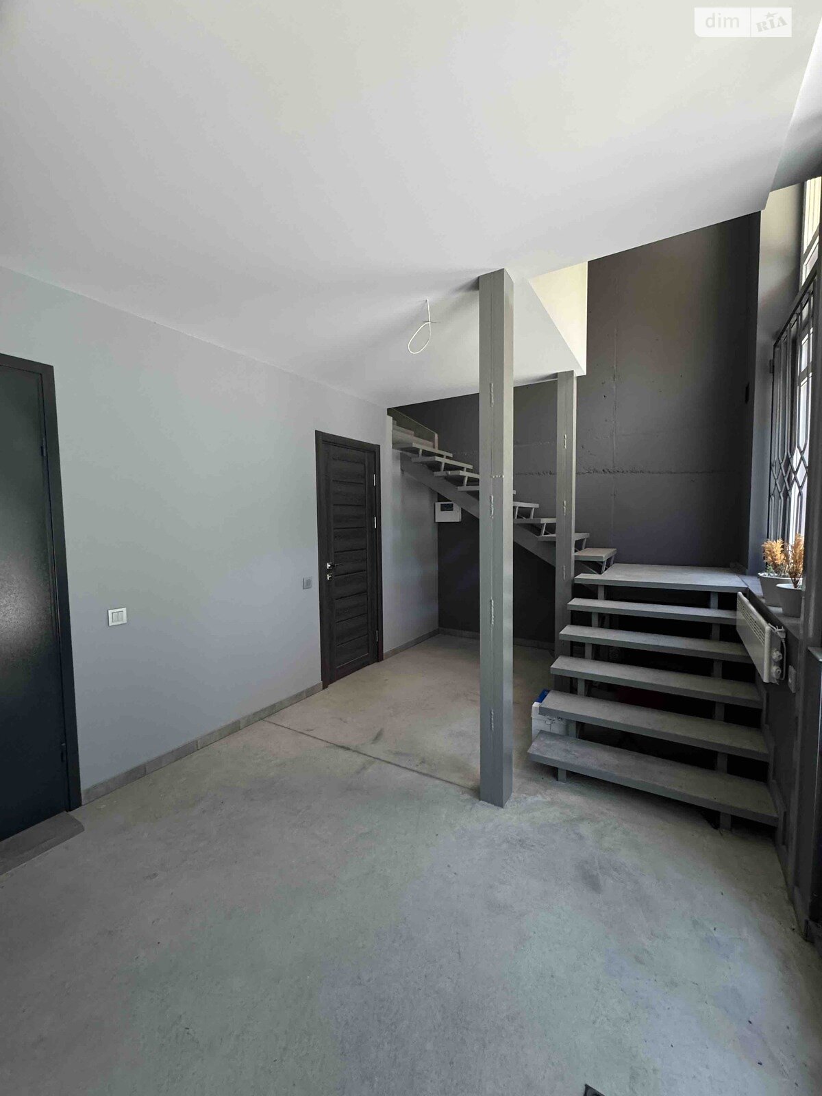 Аренда офисного помещения в Черновцах, Ровенская улица 12Б/2, помещений - 2, этаж - 2 фото 1 Аренда офисного помещения в Черновцах, Ровенская улица 12Б/2, помещений - 2, этаж - 2 фото 1