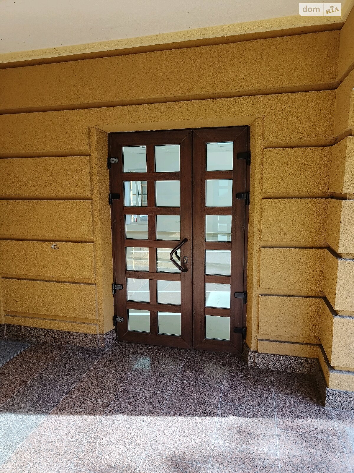 Оренда офісного приміщення в Чернівцях, 28 Червня вулиця, приміщень - 1, поверх - 1 фото 1 Оренда офісного приміщення в Чернівцях, 28 Червня вулиця, приміщень - 1, поверх - 1 фото 1