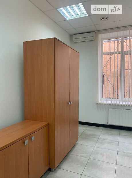 Оренда офісного приміщення в Чернівцях, Героїв Майдану вулиця 31, приміщень - 2, поверх - 2 фото 1 Оренда офісного приміщення в Чернівцях, Героїв Майдану вулиця 31, приміщень - 2, поверх - 2 фото 1