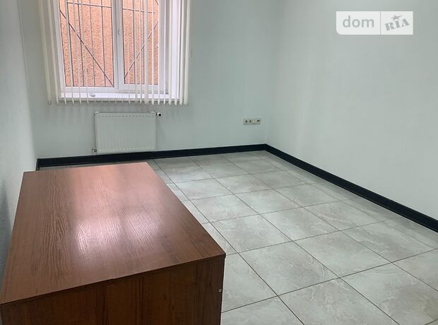 Оренда офісного приміщення в Чернівцях, Героїв Майдану вулиця 31, приміщень - 2, поверх - 2 фото 1 Оренда офісного приміщення в Чернівцях, Героїв Майдану вулиця 31, приміщень - 2, поверх - 2 фото 1