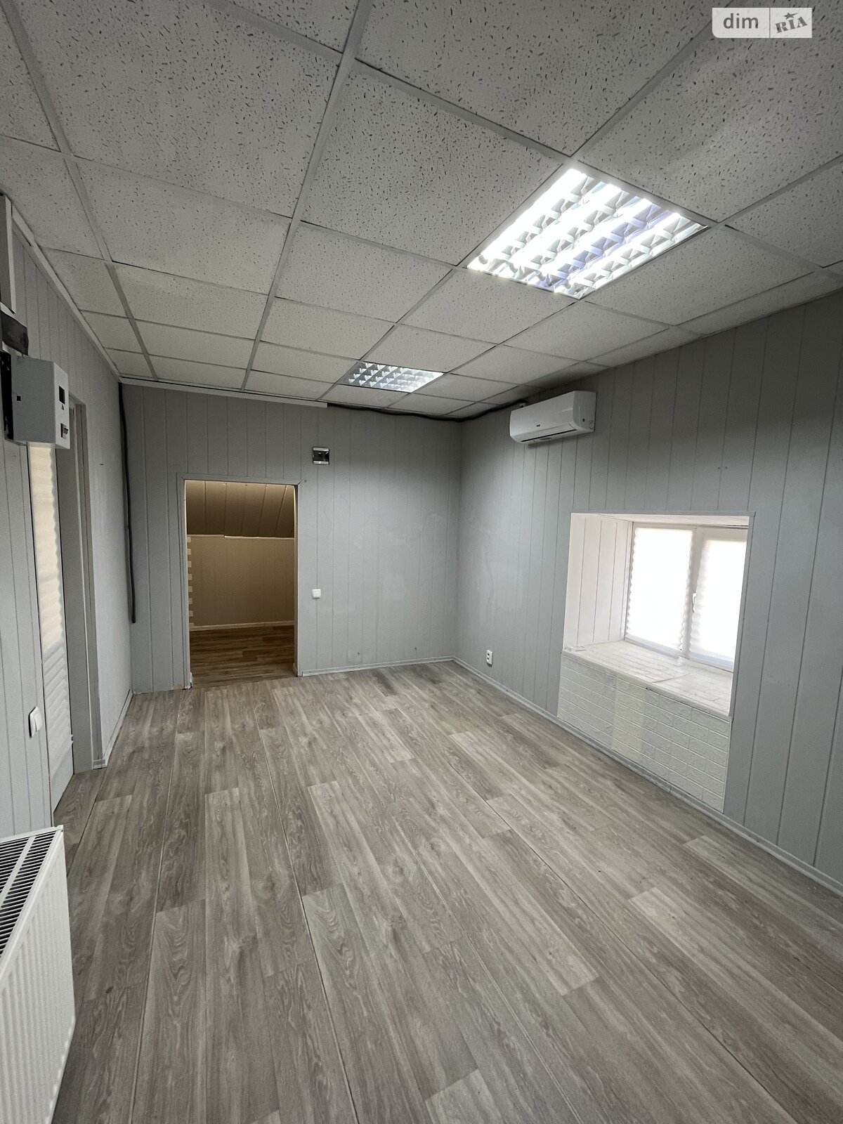 Оренда офісного приміщення в Чернівцях, Соборна площа, приміщень -, поверх - 2 фото 1