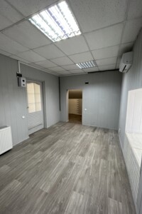 Оренда офісного приміщення в Чернівцях, Соборна площа, приміщень -, поверх - 2 фото 2