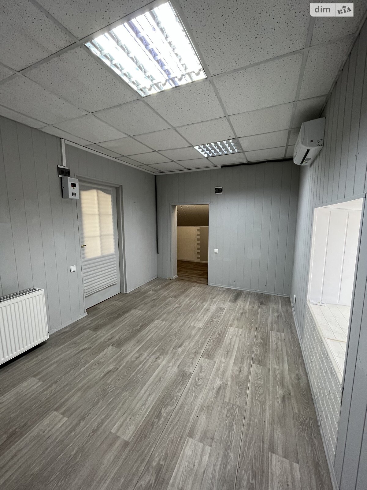 Оренда офісного приміщення в Чернівцях, Соборна площа, приміщень -, поверх - 2 фото 1