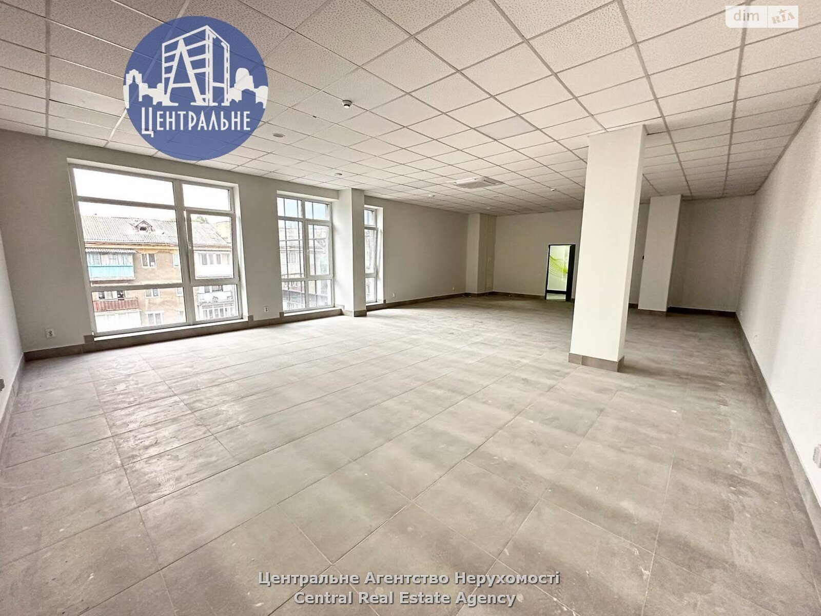 Оренда офісного приміщення в Чернівцях, Ясська вулиця 3, приміщень - 1, поверх - 3 фото 1