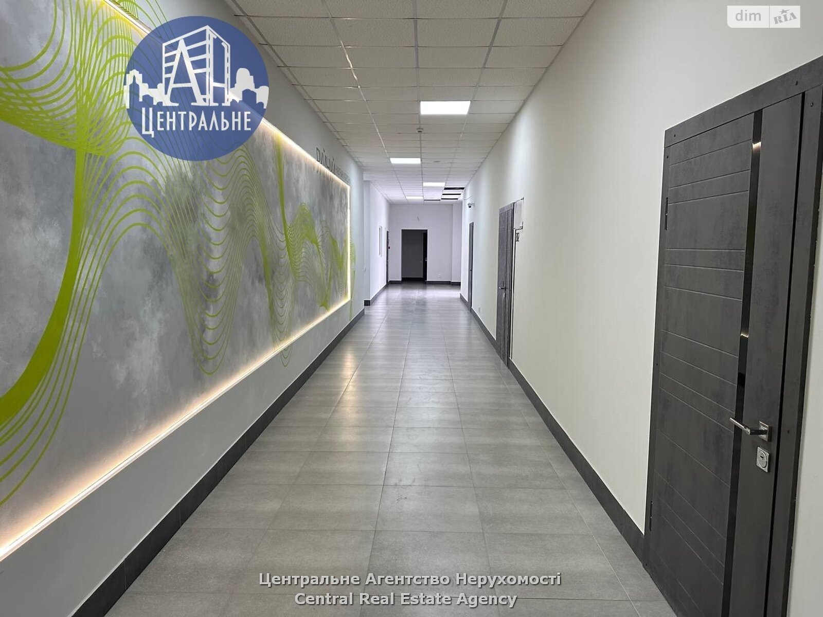 Оренда офісного приміщення в Чернівцях, Ясська вулиця 3, приміщень - 1, поверх - 3 фото 1
