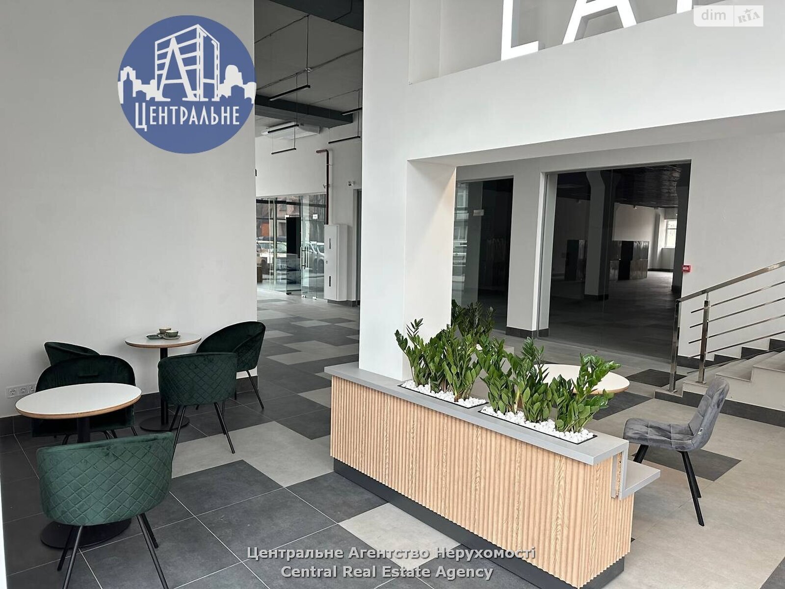 Оренда офісного приміщення в Чернівцях, Ясська вулиця 3, приміщень - 1, поверх - 3 фото 1