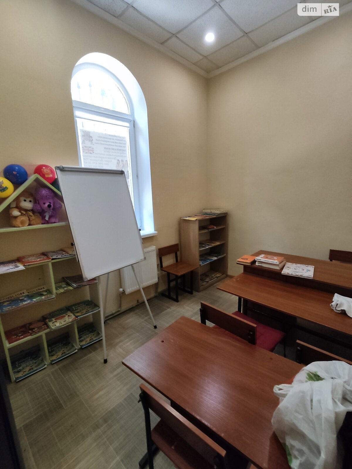 Оренда офісного приміщення в Дніпрі, Янтарна вулиця, приміщень - 5, поверх - 1 фото 1 Оренда офісного приміщення в Дніпрі, Янтарна вулиця, приміщень - 5, поверх - 1 фото 1