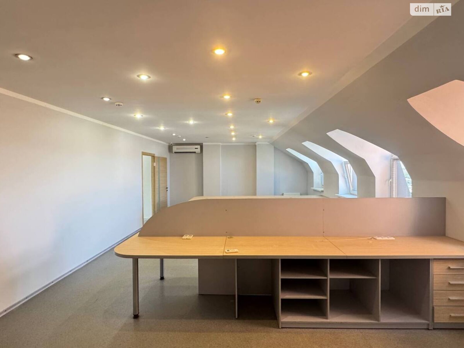 Аренда офисного помещения в Днепре, Леси Украинки (Пушкина) проспект 8А, помещений - 4, этаж - 5 фото 1