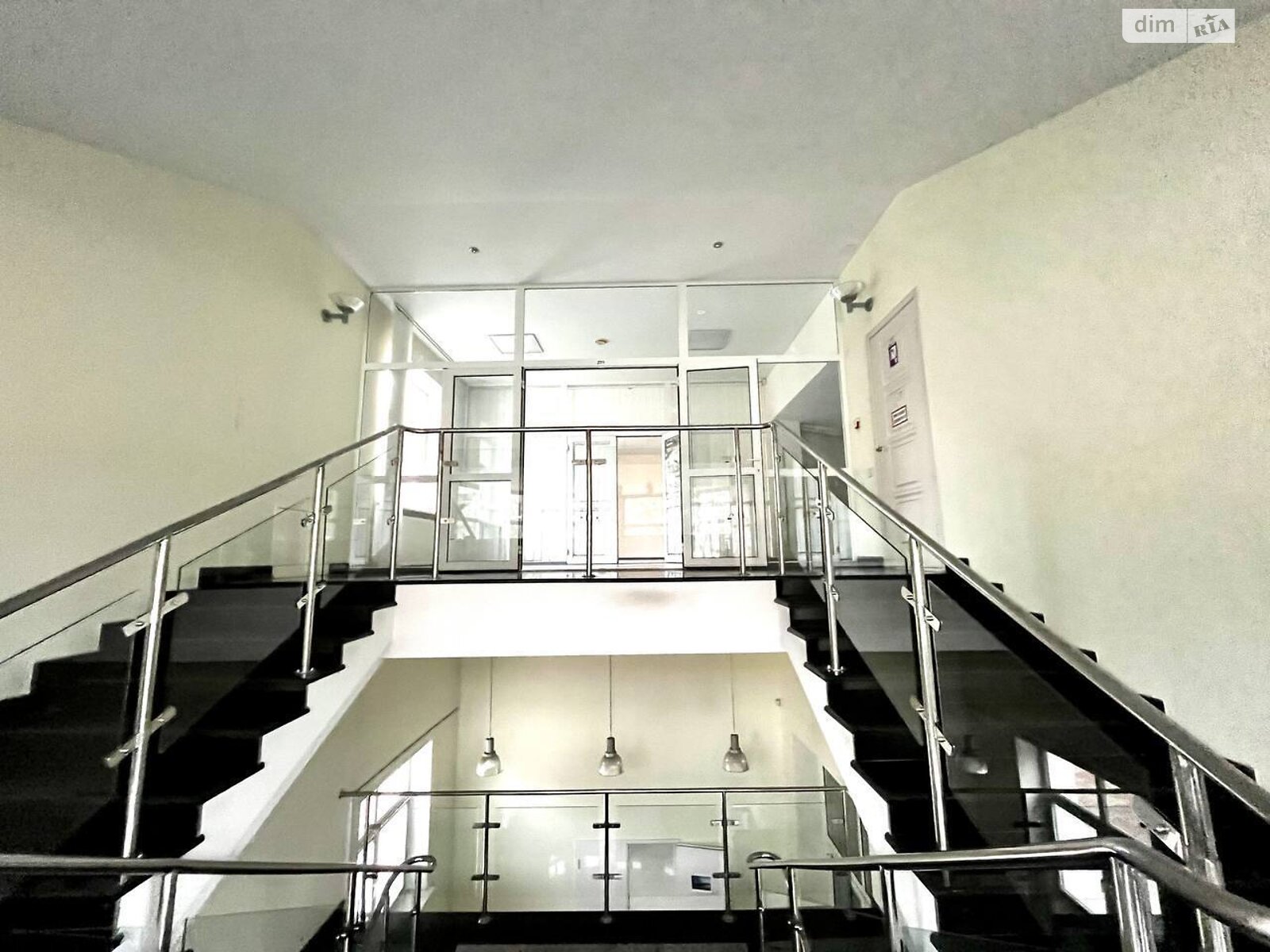Аренда офисного помещения в Днепре, Моссаковского Владимира улица 1, помещений - 16, этаж - 2 фото 1
