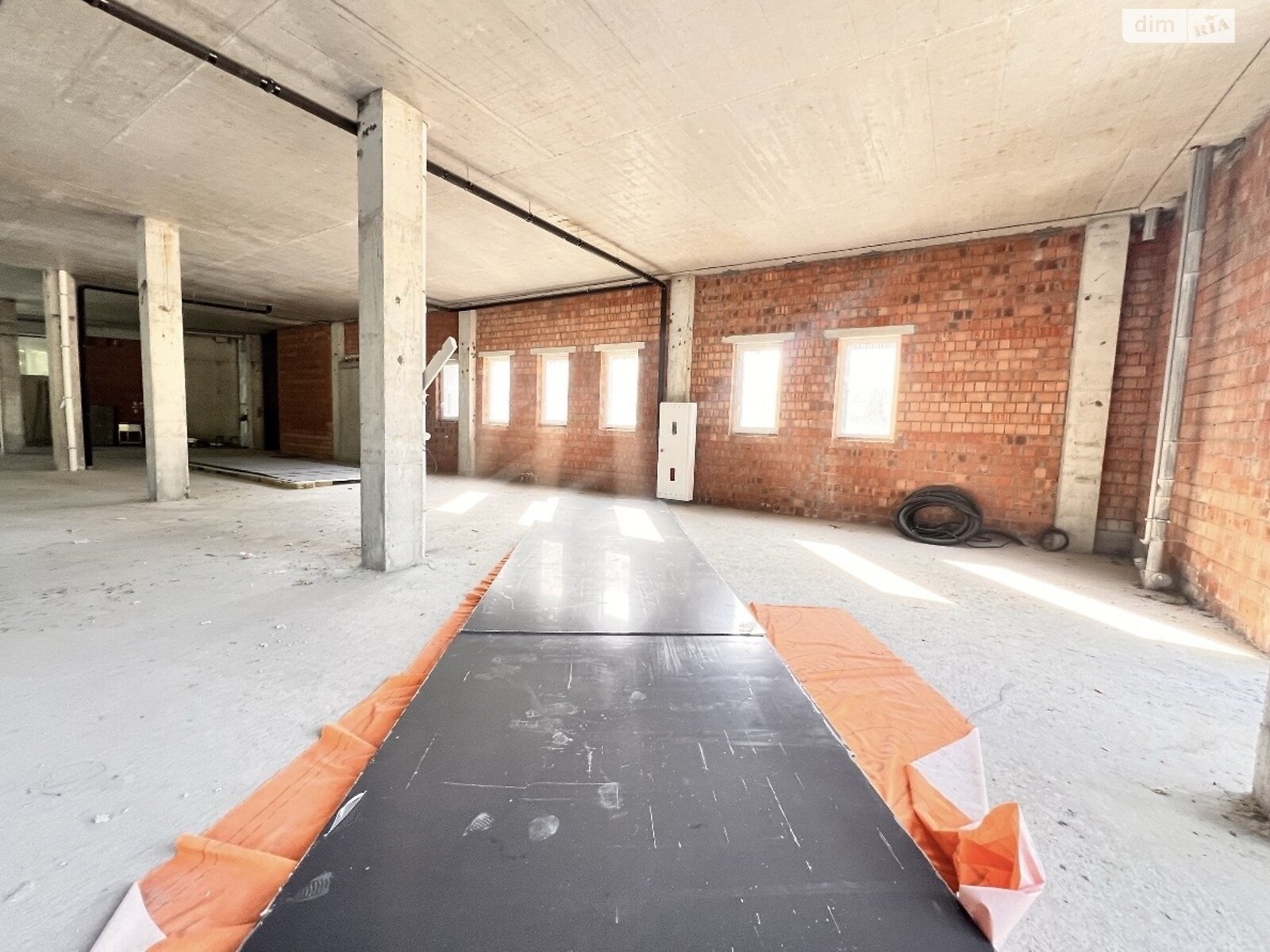 Аренда офисного помещения в Днепре, Орлика Филиппа проспект, помещений -, этаж - 1 фото 1 Аренда офисного помещения в Днепре, Орлика Филиппа проспект, помещений -, этаж - 1 фото 1