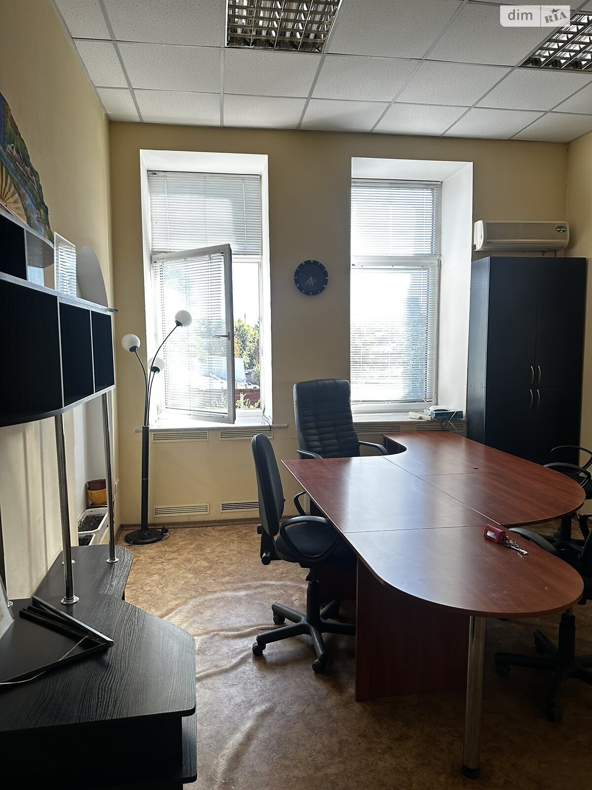 Аренда офисного помещения в Днепре, Пастера улица 16, помещений - 1, этаж - 1 фото 1 Аренда офисного помещения в Днепре, Пастера улица 16, помещений - 1, этаж - 1 фото 1