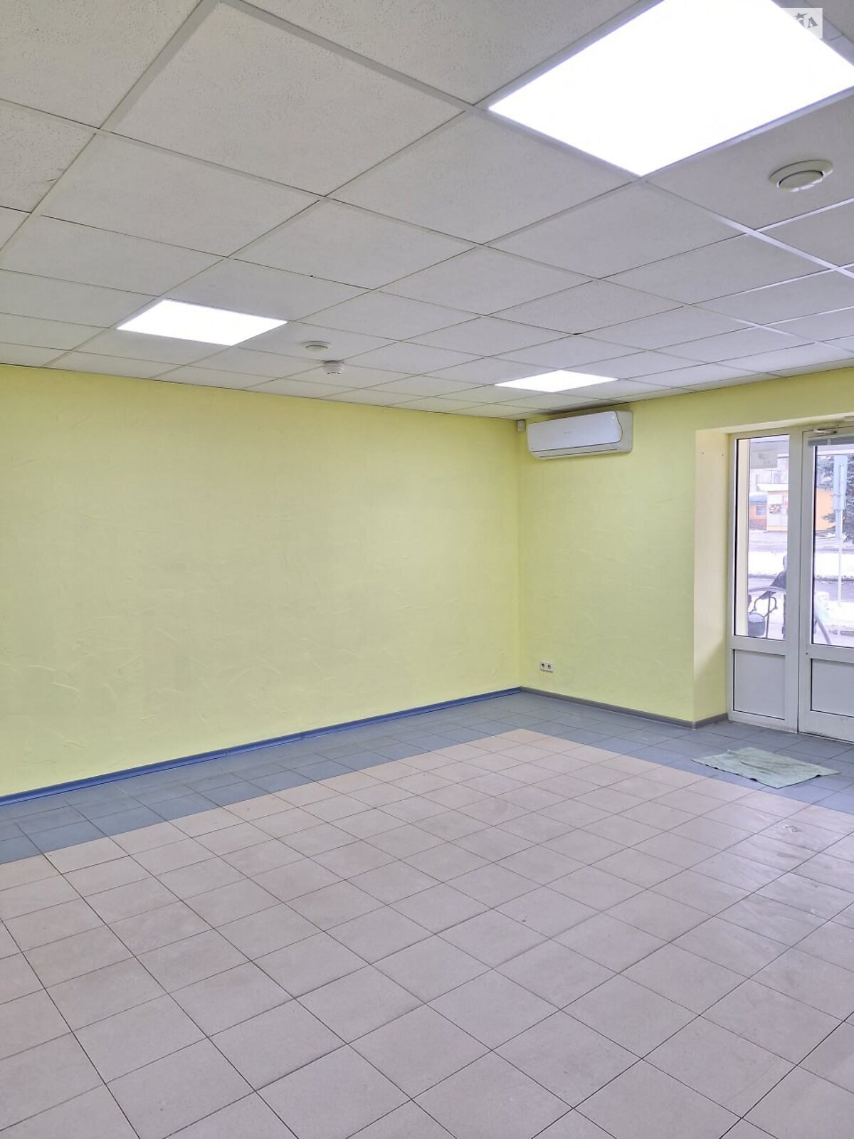 Аренда офисного помещения в Днепре, Науки (Гагарина) проспект 131, помещений - 1, этаж - 1 фото 1