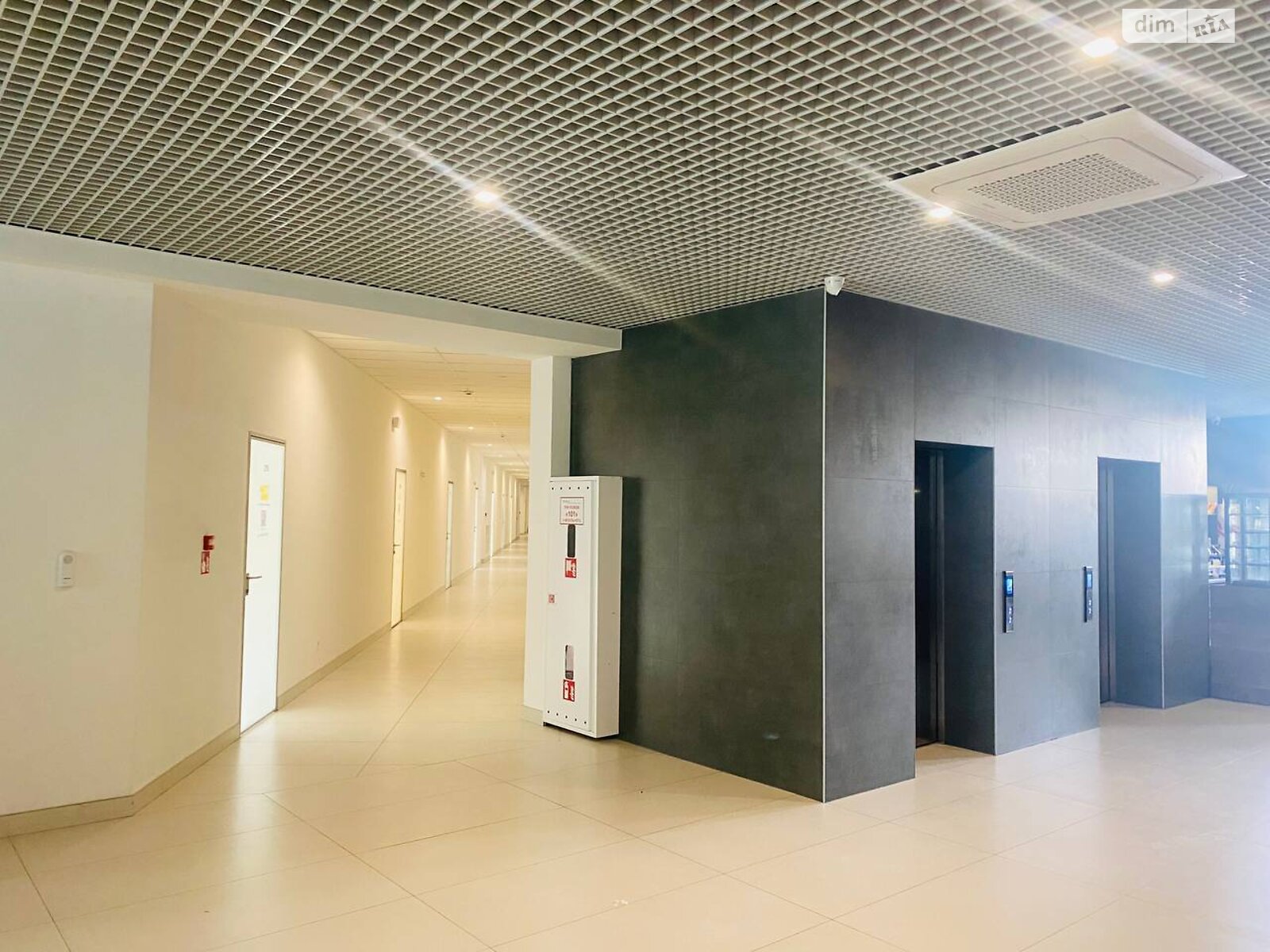 Аренда офисного помещения в Днепре, Орлика Филиппа проспект 16, помещений - 1, этаж - 2 фото 1 Аренда офисного помещения в Днепре, Орлика Филиппа проспект 16, помещений - 1, этаж - 2 фото 1