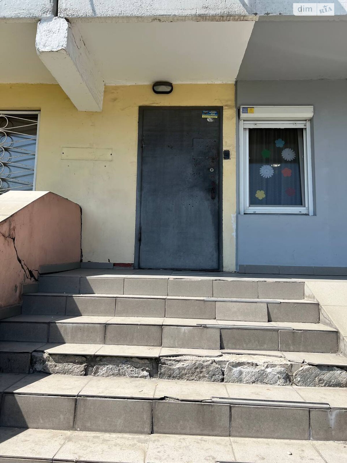 Оренда офісного приміщення в Дніпрі, Алексєєнко Надії вулиця 104, приміщень - 1, поверх - 1 фото 1 Оренда офісного приміщення в Дніпрі, Алексєєнко Надії вулиця 104, приміщень - 1, поверх - 1 фото 1