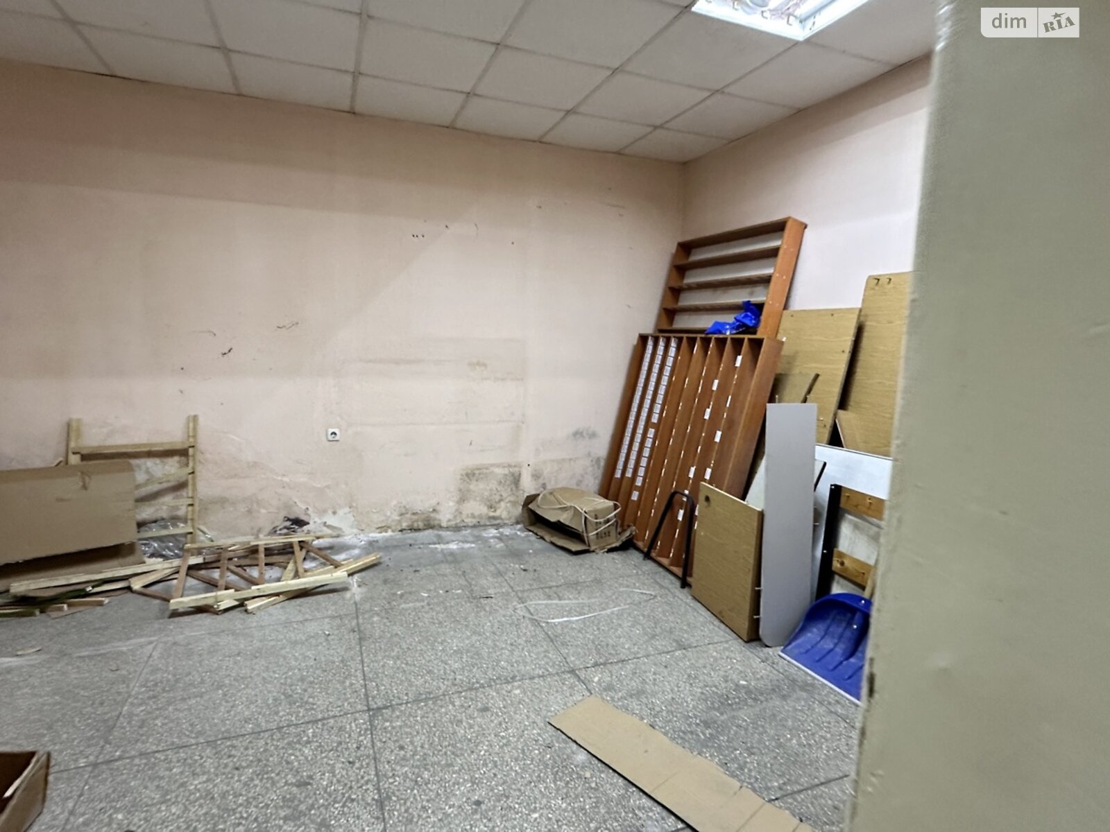 Оренда офісного приміщення в Дніпрі, Макарова вулиця 1А, приміщень - 7, поверх - 1 фото 1 Оренда офісного приміщення в Дніпрі, Макарова вулиця 1А, приміщень - 7, поверх - 1 фото 1