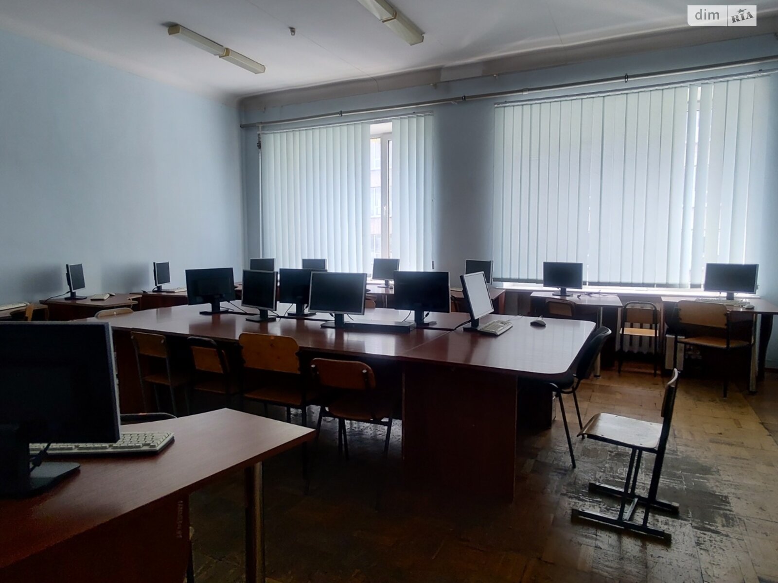 Оренда офісного приміщення в Дніпрі, Січеславська Набережна вулиця 18, приміщень - 8, поверх - 4 фото 1 Оренда офісного приміщення в Дніпрі, Січеславська Набережна вулиця 18, приміщень - 8, поверх - 4 фото 1