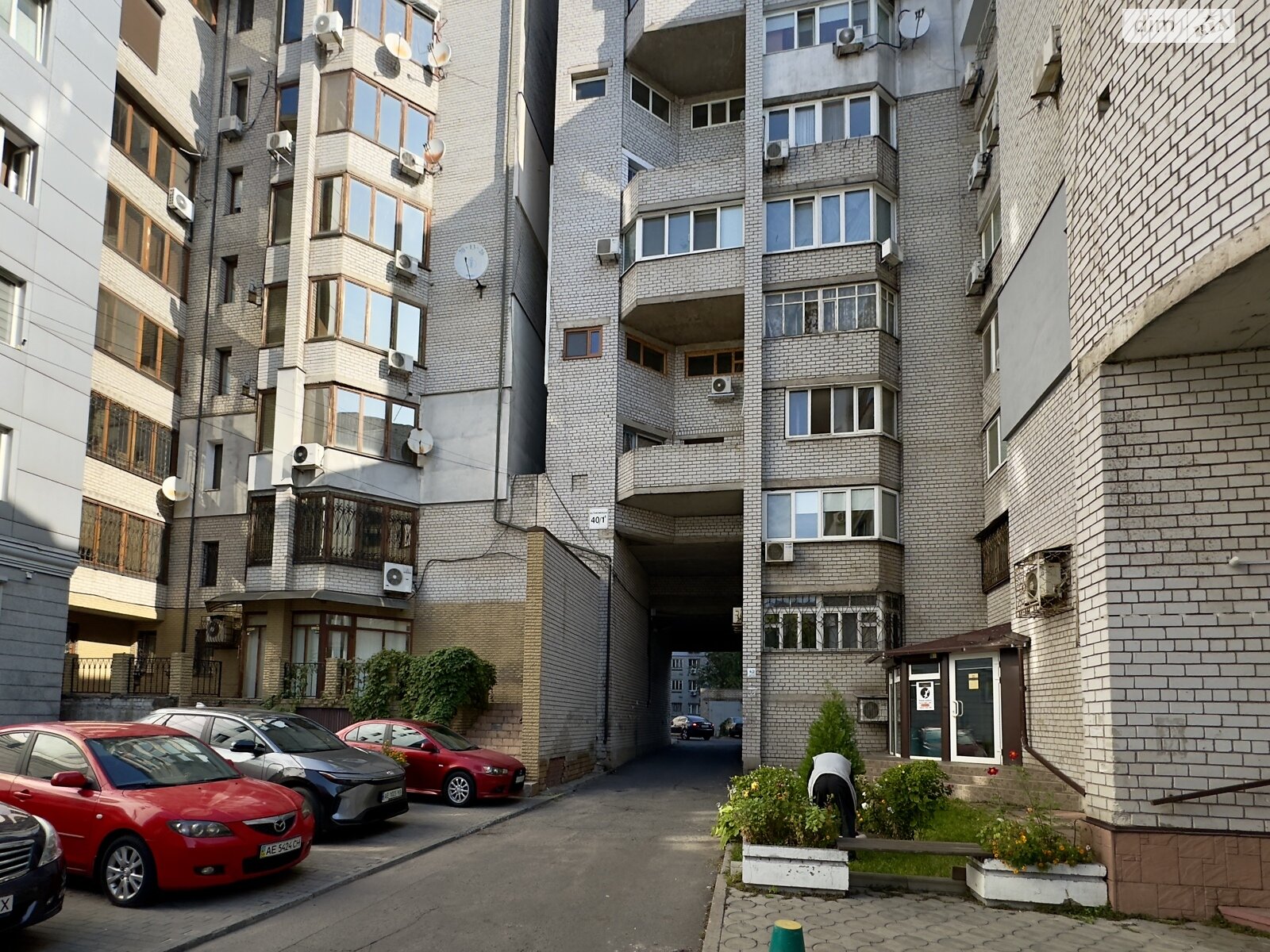 Аренда офисного помещения в Днепре, Староказацкая (Комсомольская) улица 38, помещений - 2, этаж - 1 фото 1 Аренда офисного помещения в Днепре, Староказацкая (Комсомольская) улица 38, помещений - 2, этаж - 1 фото 1