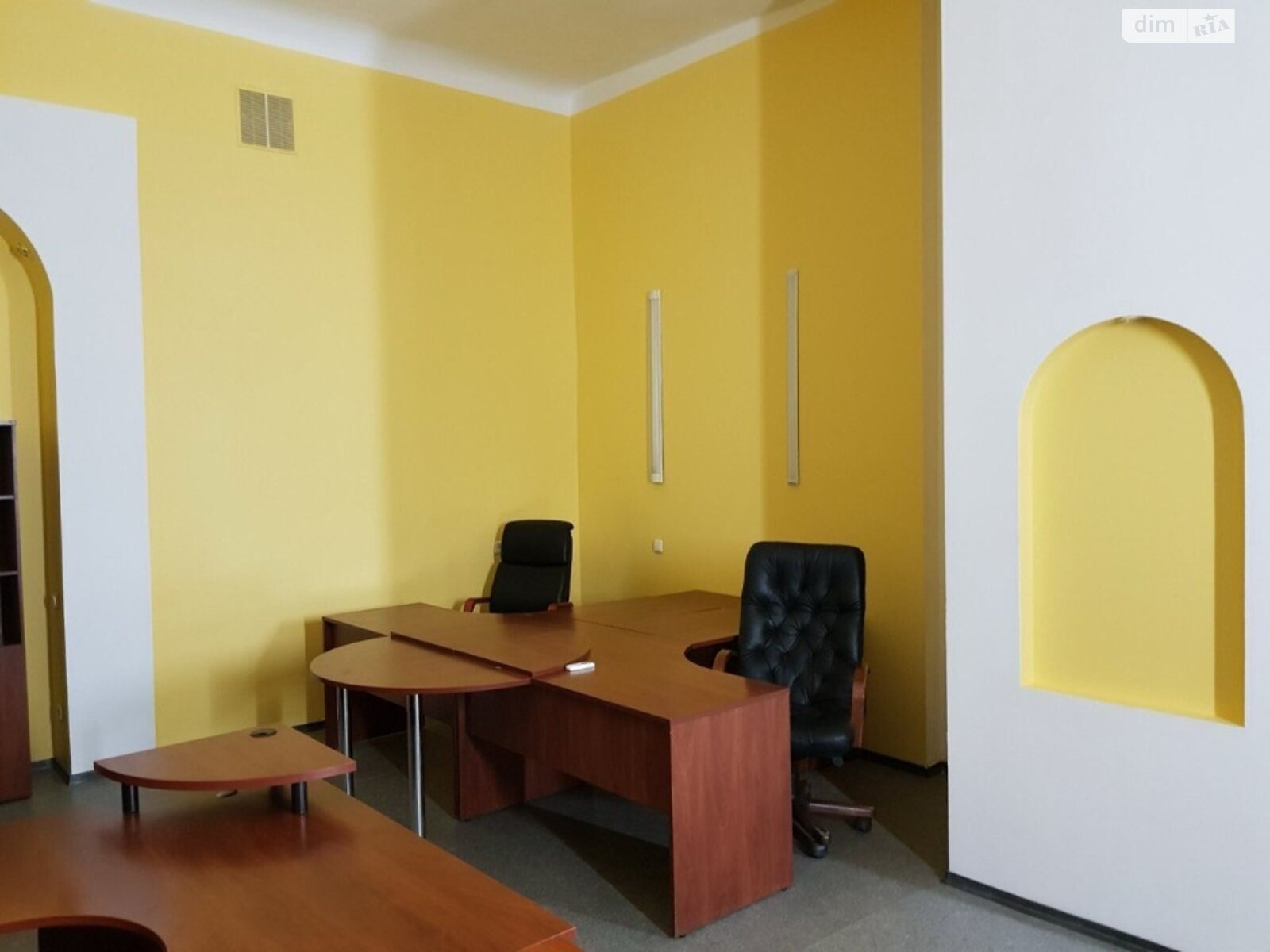 Аренда офисного помещения в Днепре, Фучика улица, помещений - 4, этаж - 1 фото 1