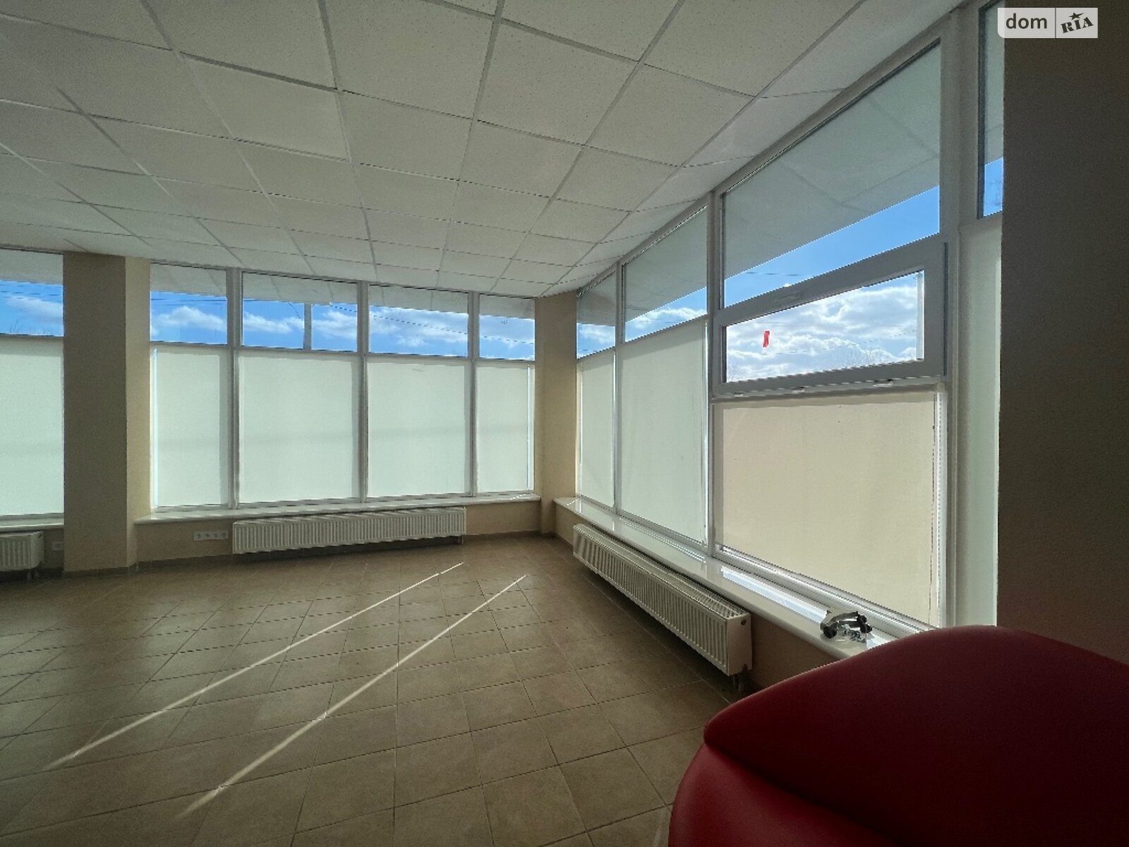 Аренда офисного помещения в Днепре, Высоковольтная улица 14А, помещений - 1, этаж - 1 фото 1