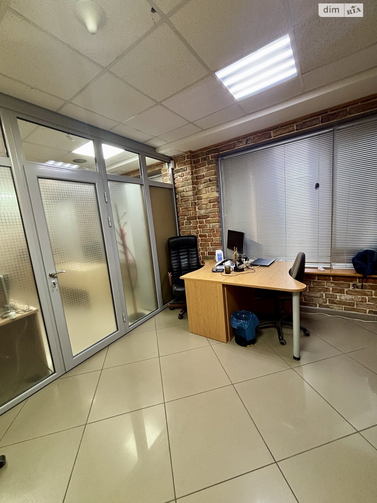 Аренда офисного помещения в Днепре, Степана Бандеры (Шмидта) улица 3/4, помещений - 1, этаж - 1 фото 1 Аренда офисного помещения в Днепре, Степана Бандеры (Шмидта) улица 3/4, помещений - 1, этаж - 1 фото 1