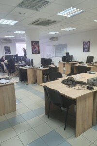 Оренда офісного приміщення в Дніпрі, Святослава Хороброго вулиця 12, приміщень -, поверх - 3 фото 2