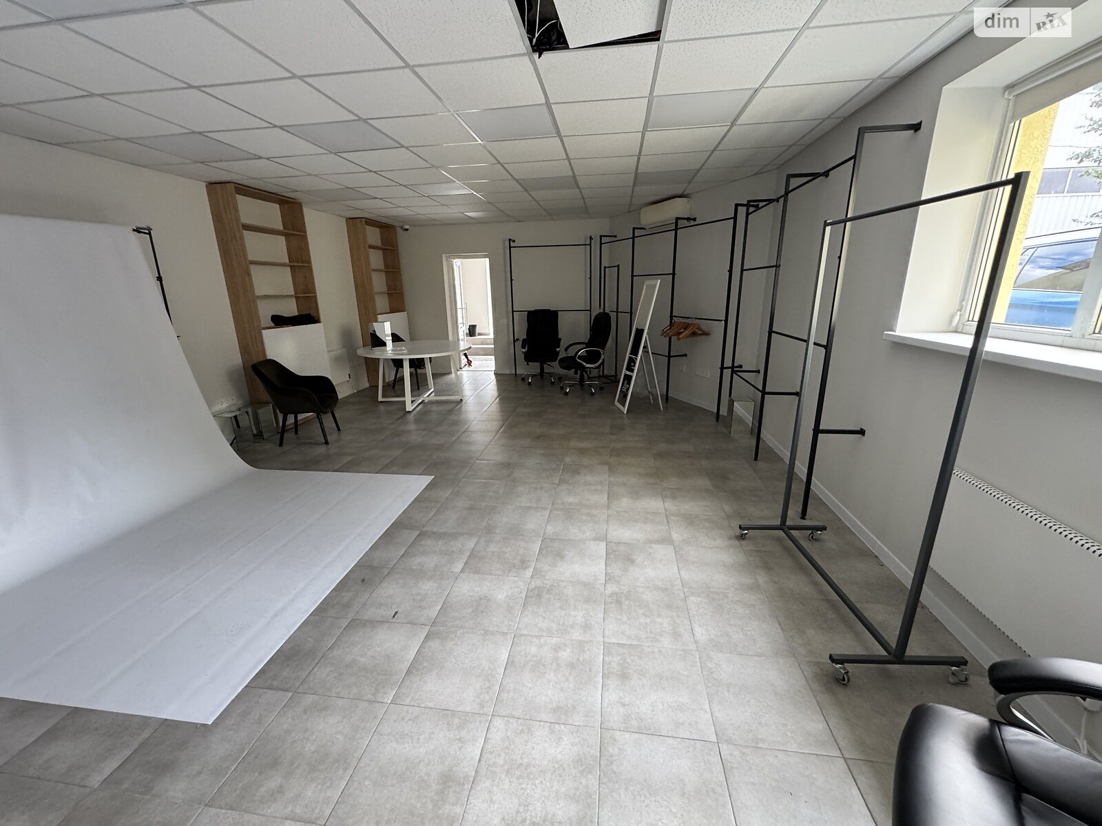Оренда офісного приміщення в Дніпрі, Запорізьке шосе 28А, приміщень - 1, поверх - 1 фото 1 Оренда офісного приміщення в Дніпрі, Запорізьке шосе 28А, приміщень - 1, поверх - 1 фото 1