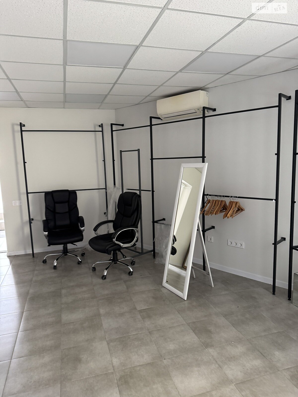 Оренда офісного приміщення в Дніпрі, Запорізьке шосе 28А, приміщень - 1, поверх - 1 фото 1 Оренда офісного приміщення в Дніпрі, Запорізьке шосе 28А, приміщень - 1, поверх - 1 фото 1