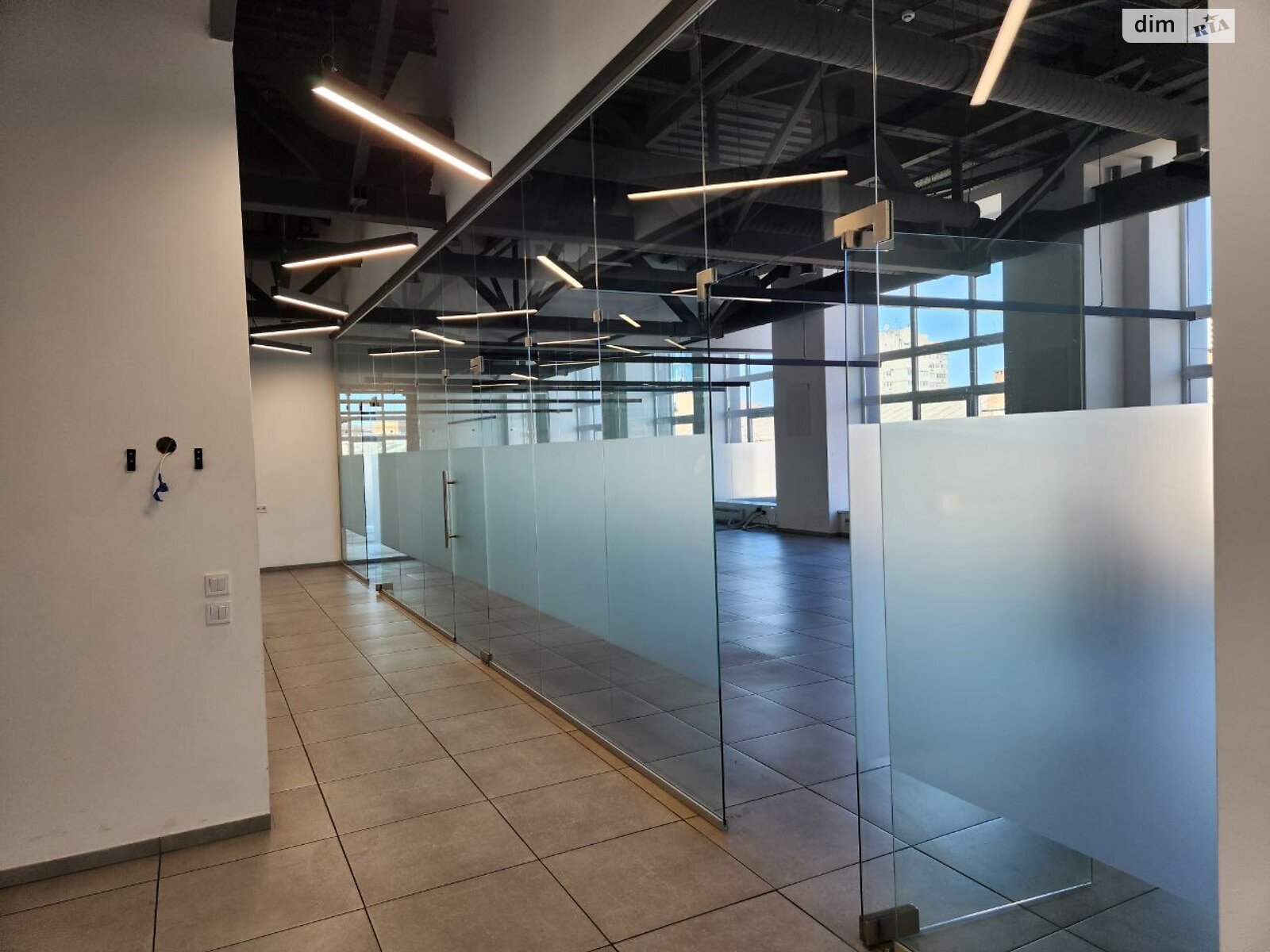 Аренда офисного помещения в Днепре, Баррикадная улица 7, помещений - 4, этаж - 4 фото 1 Аренда офисного помещения в Днепре, Баррикадная улица 7, помещений - 4, этаж - 4 фото 1