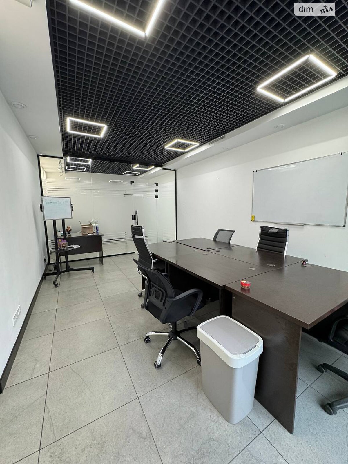 Аренда офисного помещения в Днепре, Литейная улица 4, помещений - 1, этаж - 2 фото 1