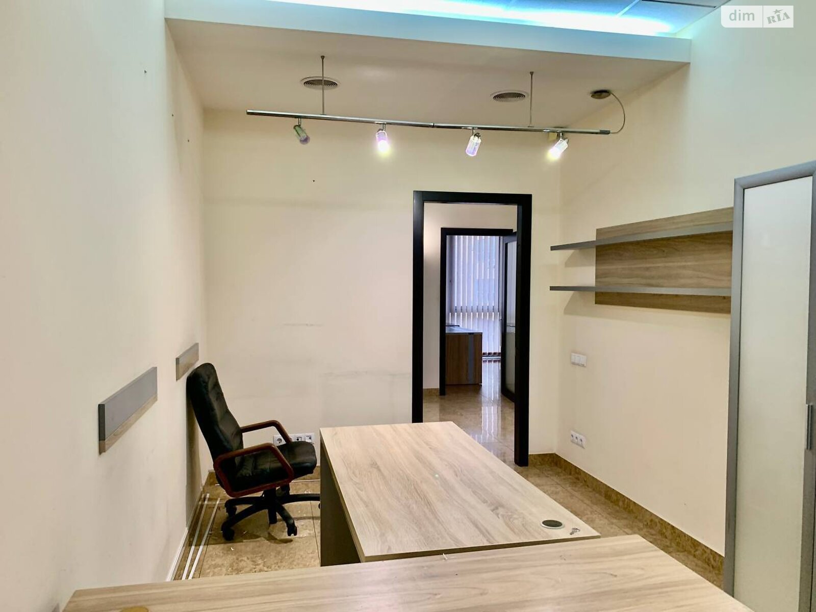 Аренда офисного помещения в Днепре, Мечникова улица 10, помещений - 4, этаж - 3 фото 1