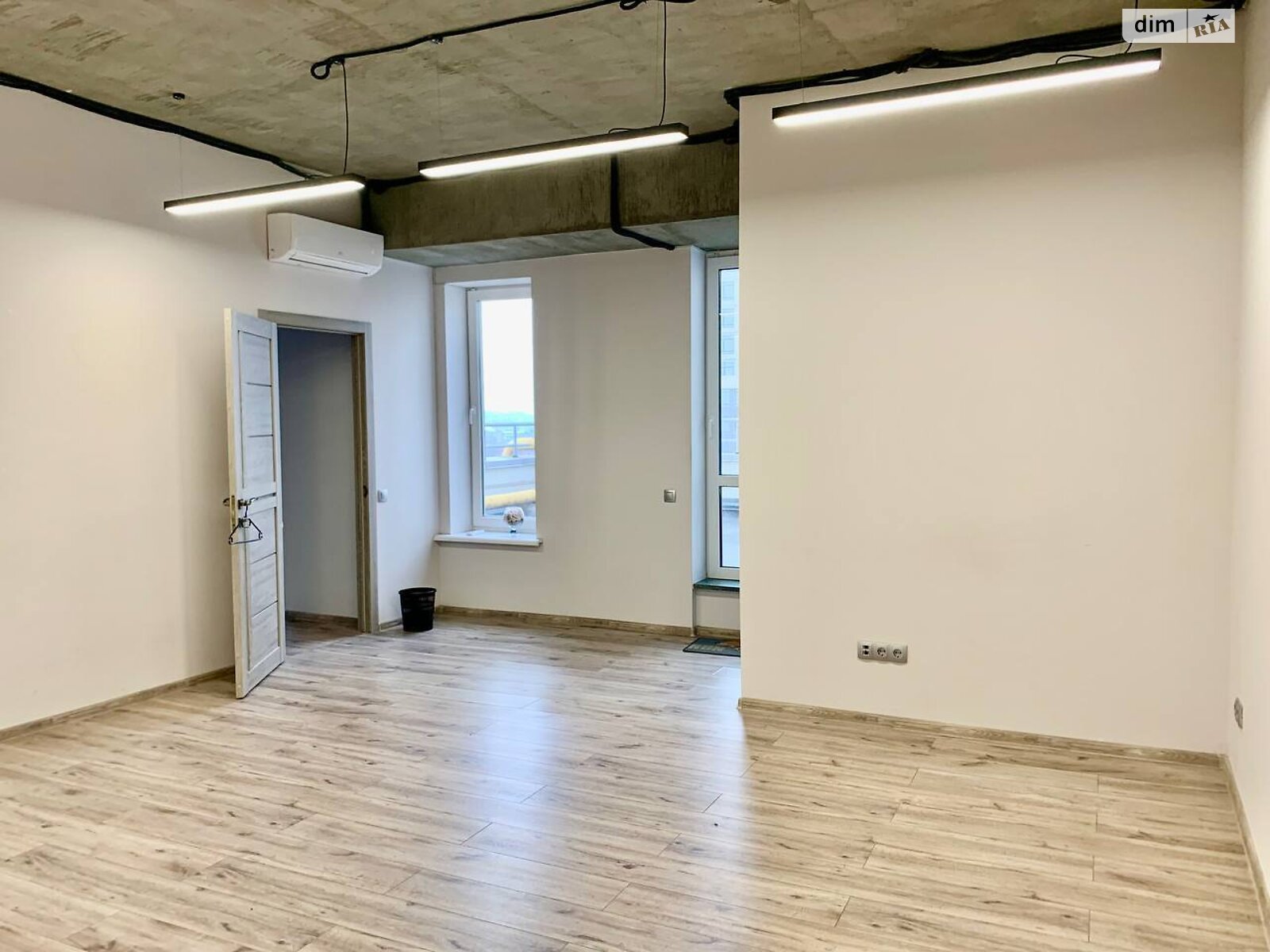 Аренда офисного помещения в Днепре, Мечникова улица 19, помещений - 2, этаж - 18 фото 1 Аренда офисного помещения в Днепре, Мечникова улица 19, помещений - 2, этаж - 18 фото 1