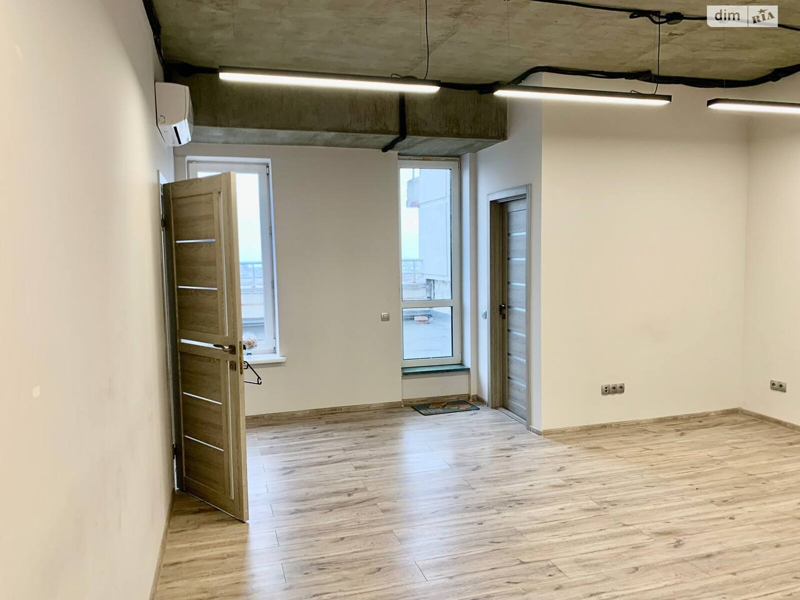 Аренда офисного помещения в Днепре, Мечникова улица 19, помещений - 2, этаж - 18 фото 1 Аренда офисного помещения в Днепре, Мечникова улица 19, помещений - 2, этаж - 18 фото 1