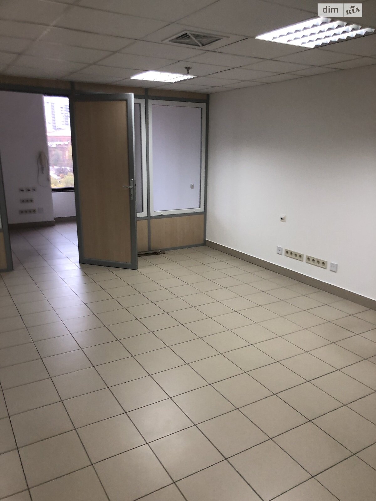 Аренда офисного помещения в Днепре, Шолом-Алейхема улица 4/26, помещений - 1, этаж - 11 фото 1 Аренда офисного помещения в Днепре, Шолом-Алейхема улица 4/26, помещений - 1, этаж - 11 фото 1