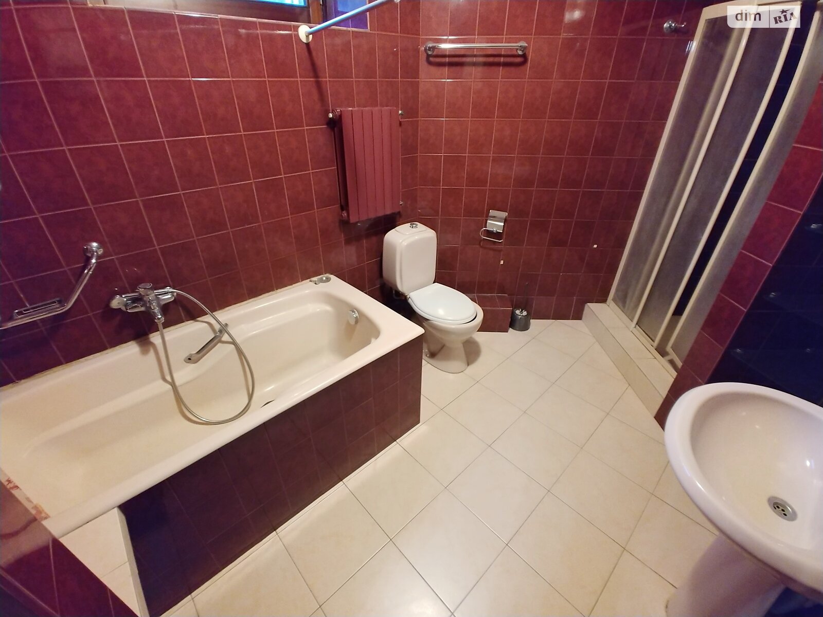 Аренда офисного помещения в Днепре, Староказацкая (Комсомольская) улица 33, помещений - 4, этаж - 1 фото 1 Аренда офисного помещения в Днепре, Староказацкая (Комсомольская) улица 33, помещений - 4, этаж - 1 фото 1