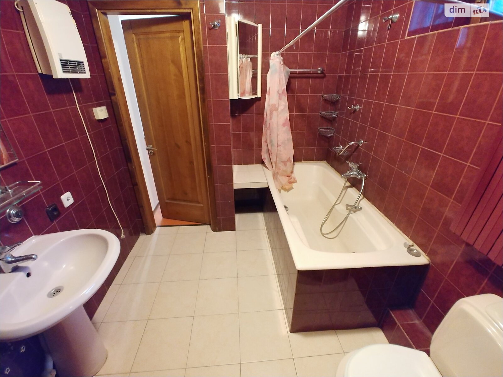 Аренда офисного помещения в Днепре, Староказацкая (Комсомольская) улица 33, помещений - 4, этаж - 1 фото 1 Аренда офисного помещения в Днепре, Староказацкая (Комсомольская) улица 33, помещений - 4, этаж - 1 фото 1