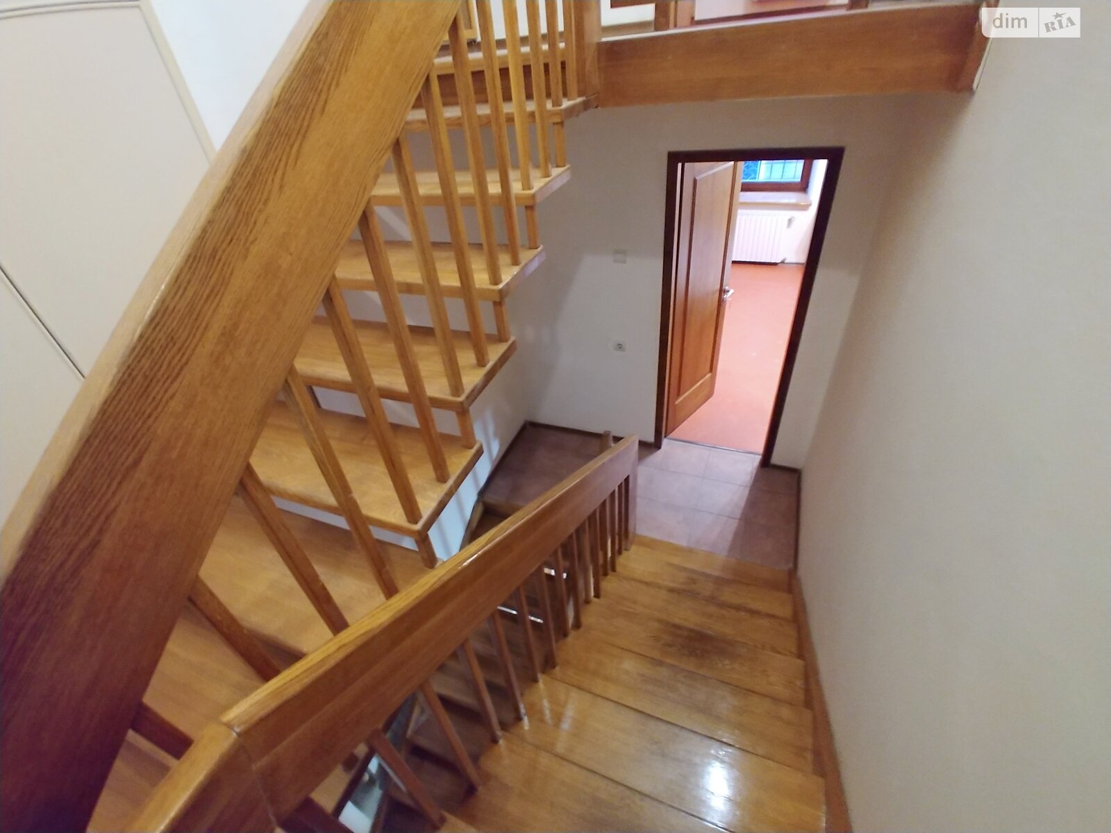 Аренда офисного помещения в Днепре, Староказацкая (Комсомольская) улица 33, помещений - 4, этаж - 1 фото 1 Аренда офисного помещения в Днепре, Староказацкая (Комсомольская) улица 33, помещений - 4, этаж - 1 фото 1