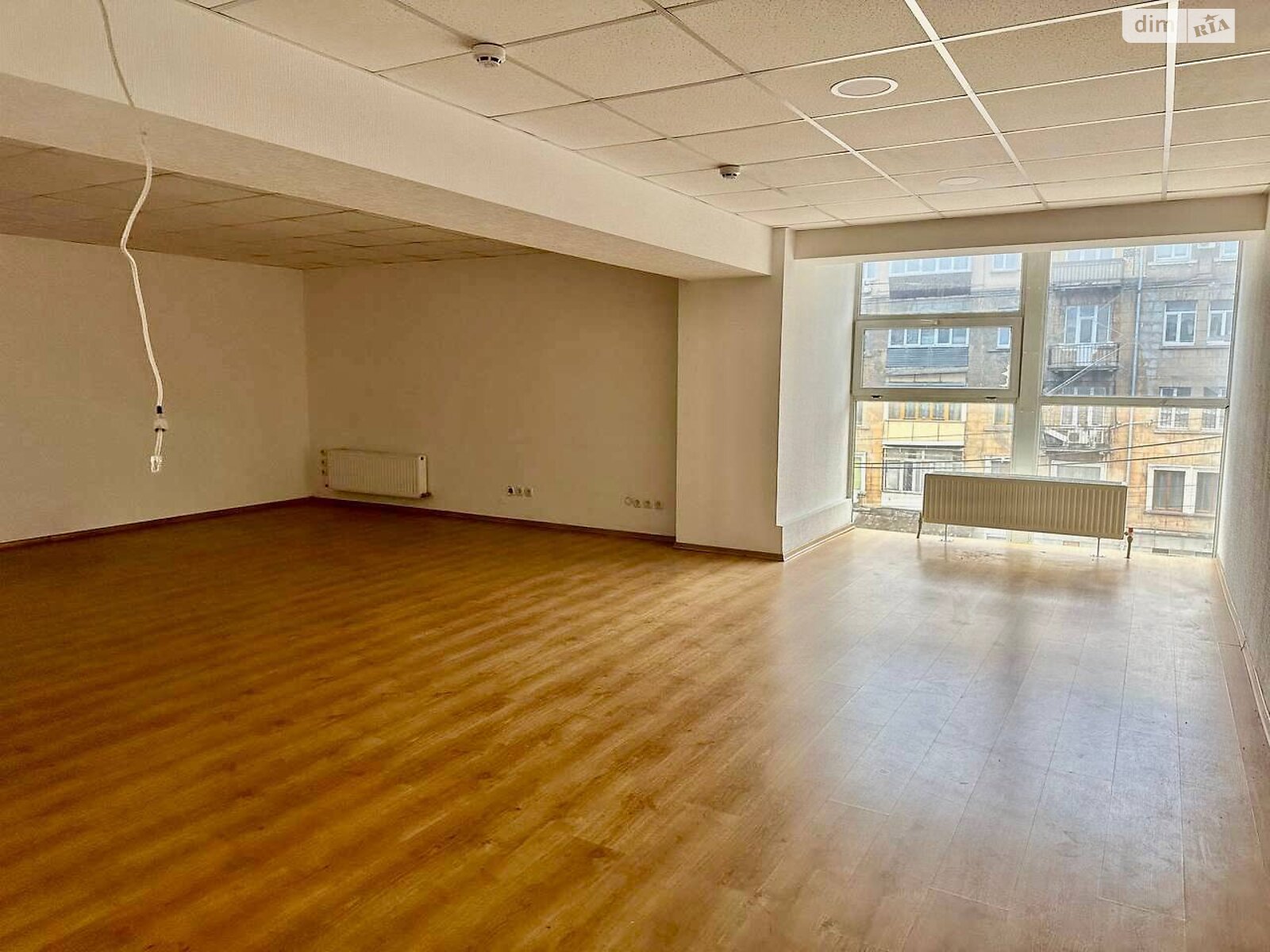 Аренда офисного помещения в Днепре, Троицкая улица 21, помещений - 1, этаж - 4 фото 1 Аренда офисного помещения в Днепре, Троицкая улица 21, помещений - 1, этаж - 4 фото 1