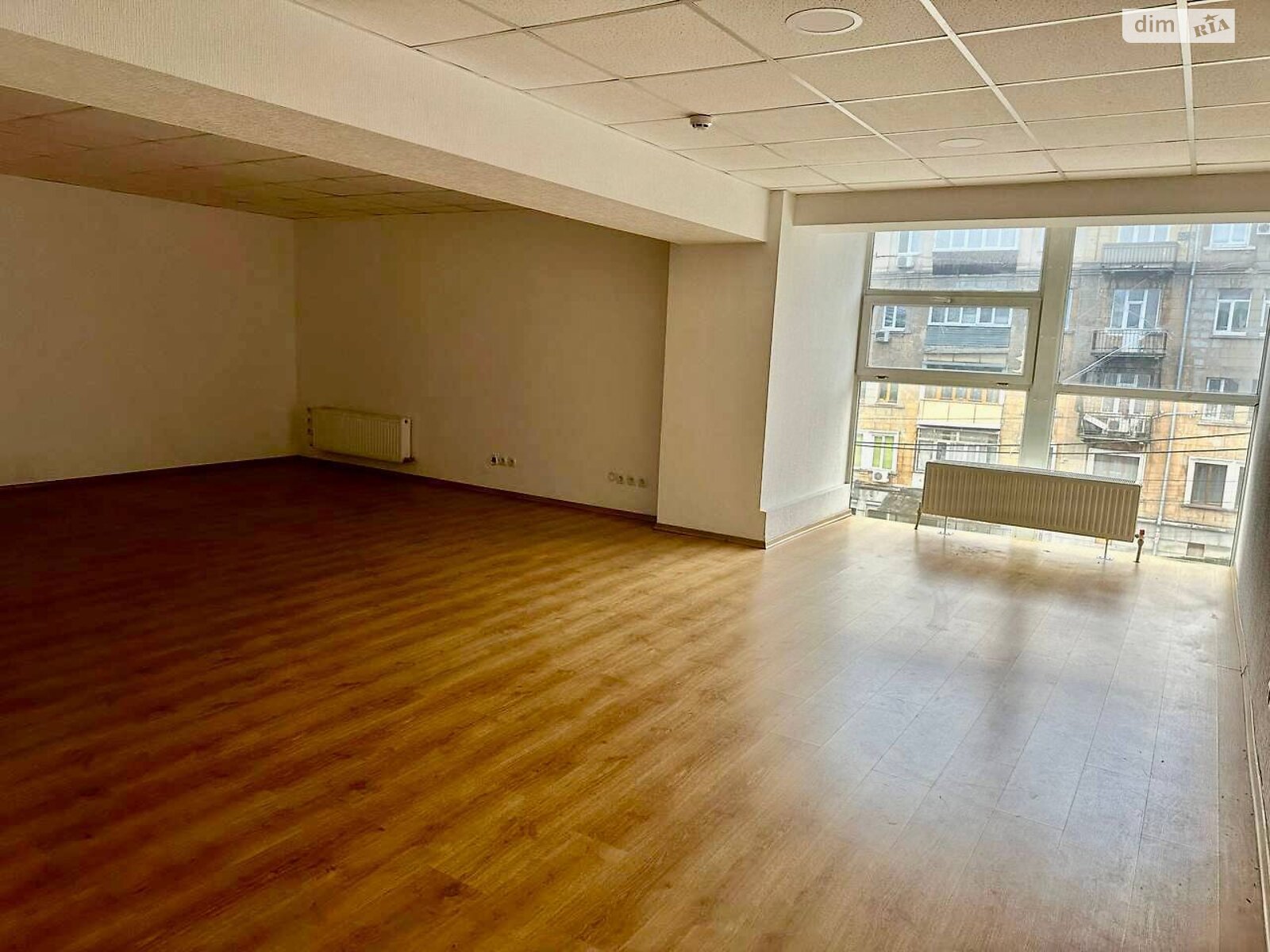 Аренда офисного помещения в Днепре, Троицкая улица 21, помещений - 1, этаж - 4 фото 1 Аренда офисного помещения в Днепре, Троицкая улица 21, помещений - 1, этаж - 4 фото 1