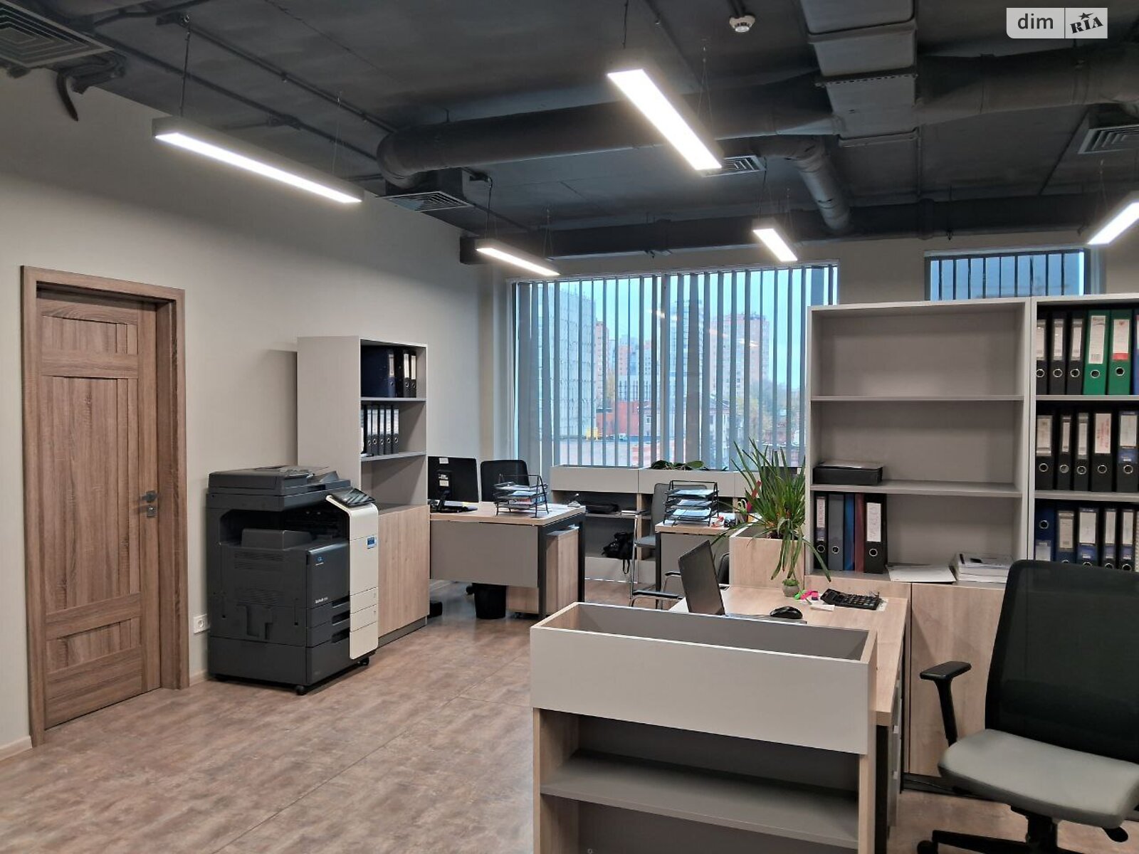 Аренда офисного помещения в Днепре, Вячеслава Липинского (Ширшова) улица 4, помещений - 15, этаж - 5 фото 1