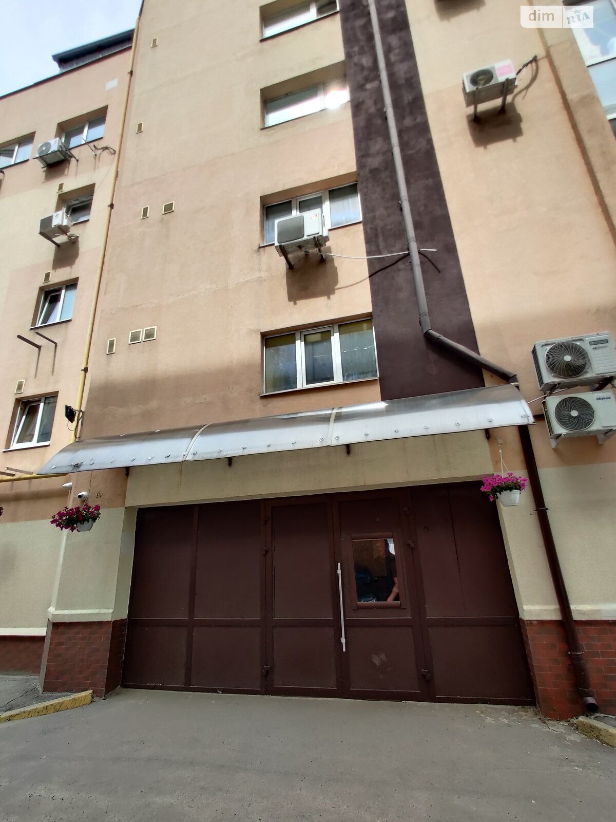Оренда офісного приміщення в Дніпрі, Троїцька вулиця 21, приміщень - 1, поверх - 4 фото 1 Оренда офісного приміщення в Дніпрі, Троїцька вулиця 21, приміщень - 1, поверх - 4 фото 1
