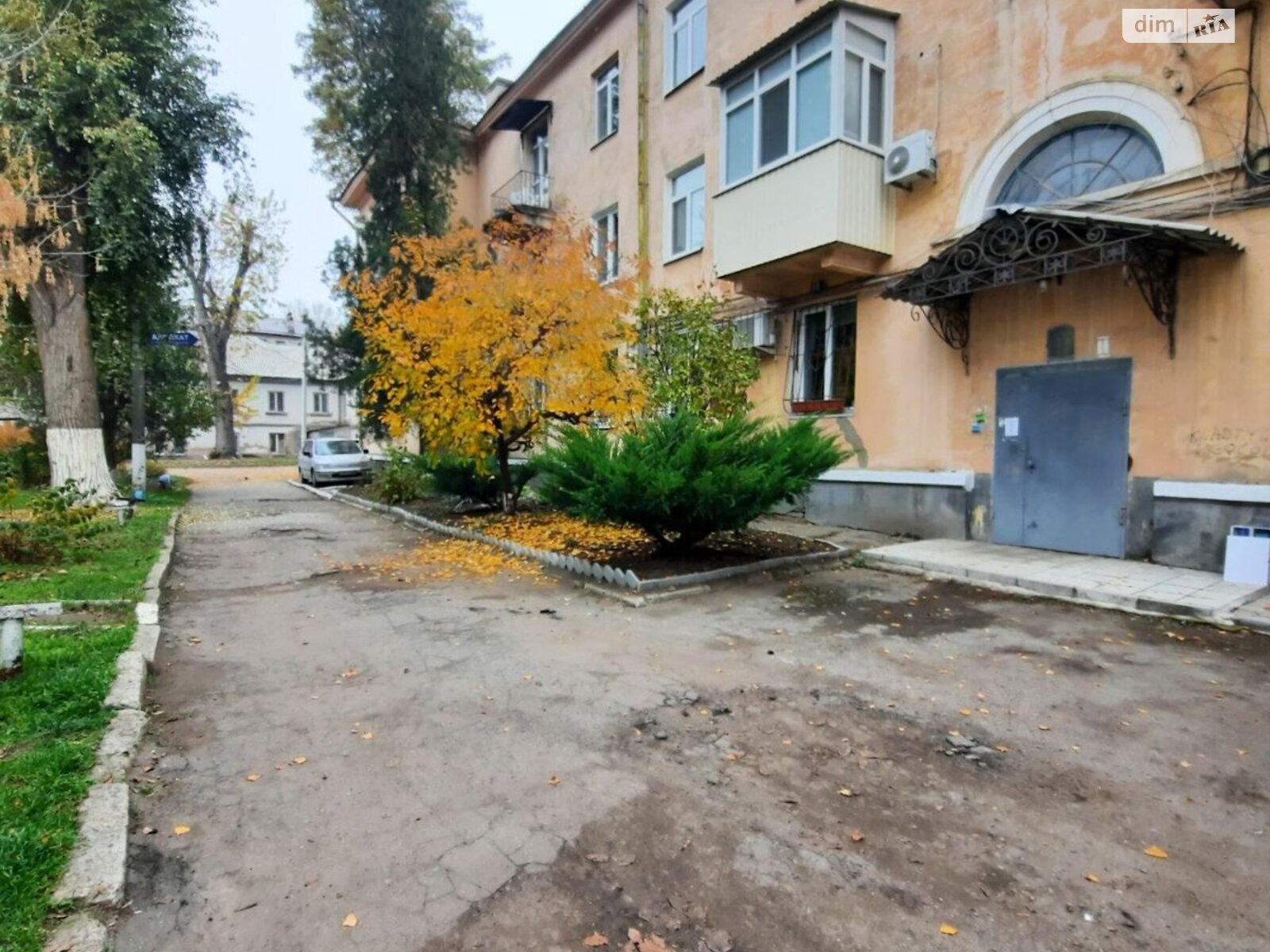 Аренда офисного помещения в Днепре, Радистов улица 10, помещений - 6, этаж - 1 фото 1 Аренда офисного помещения в Днепре, Радистов улица 10, помещений - 6, этаж - 1 фото 1